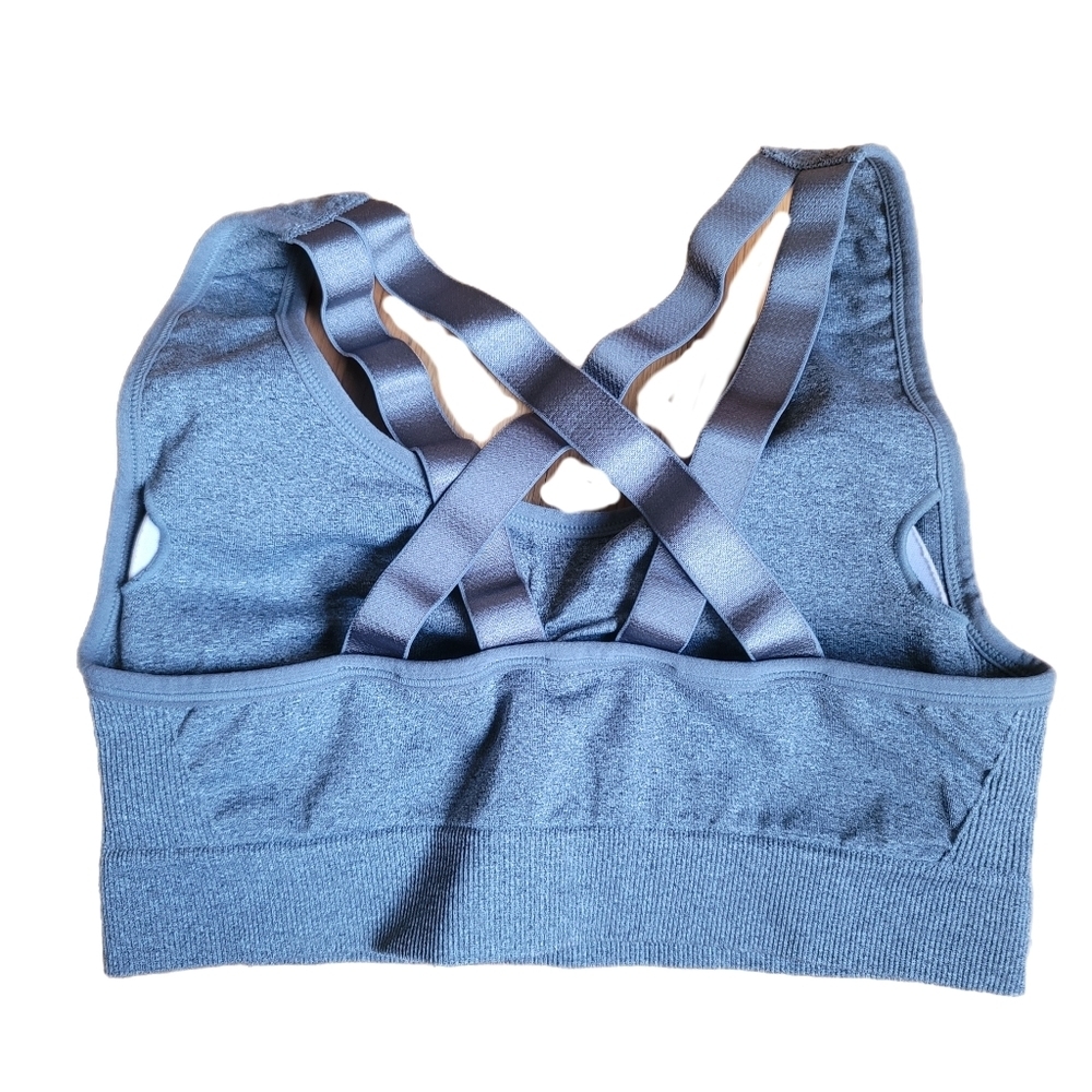Puma Sports Bra S Small Gray Lined Strappy Back Molded Cups Removable Padding - Picture 4 of 6